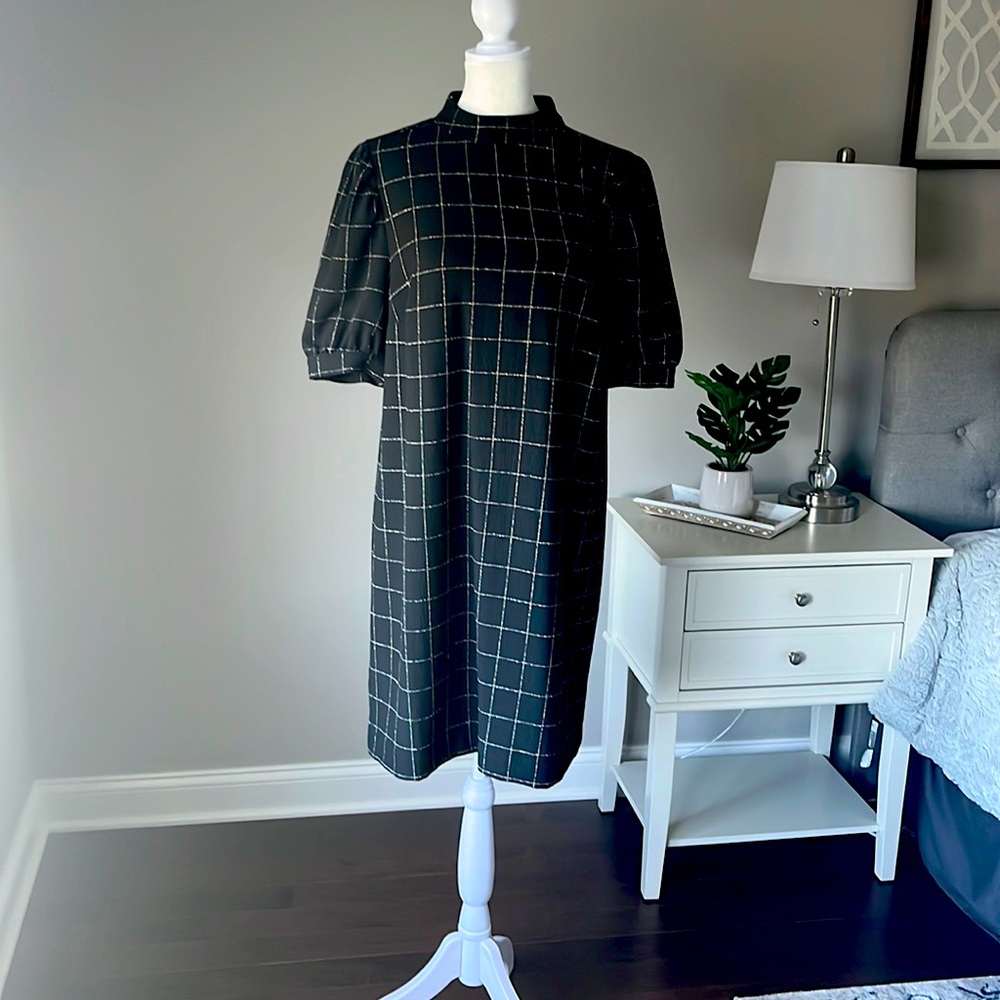 LOFT Windowpane Shift Dress Size 8